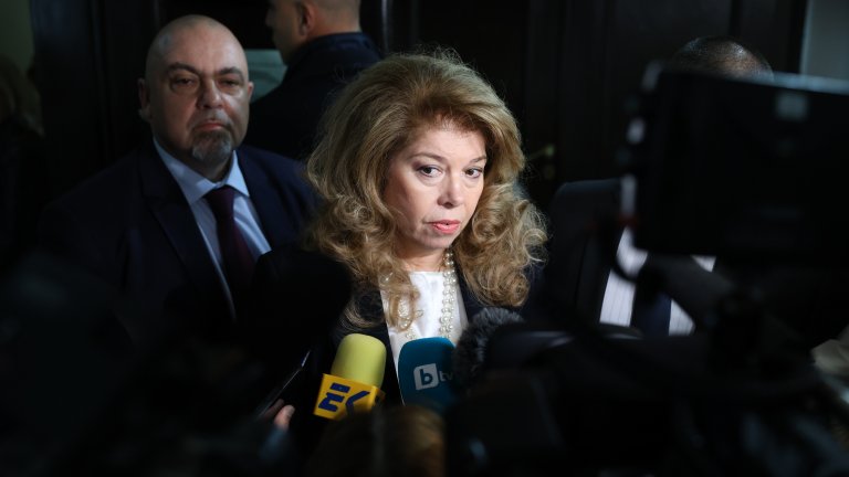 Илияна Йотова започва консултациите с партиите на 5 май