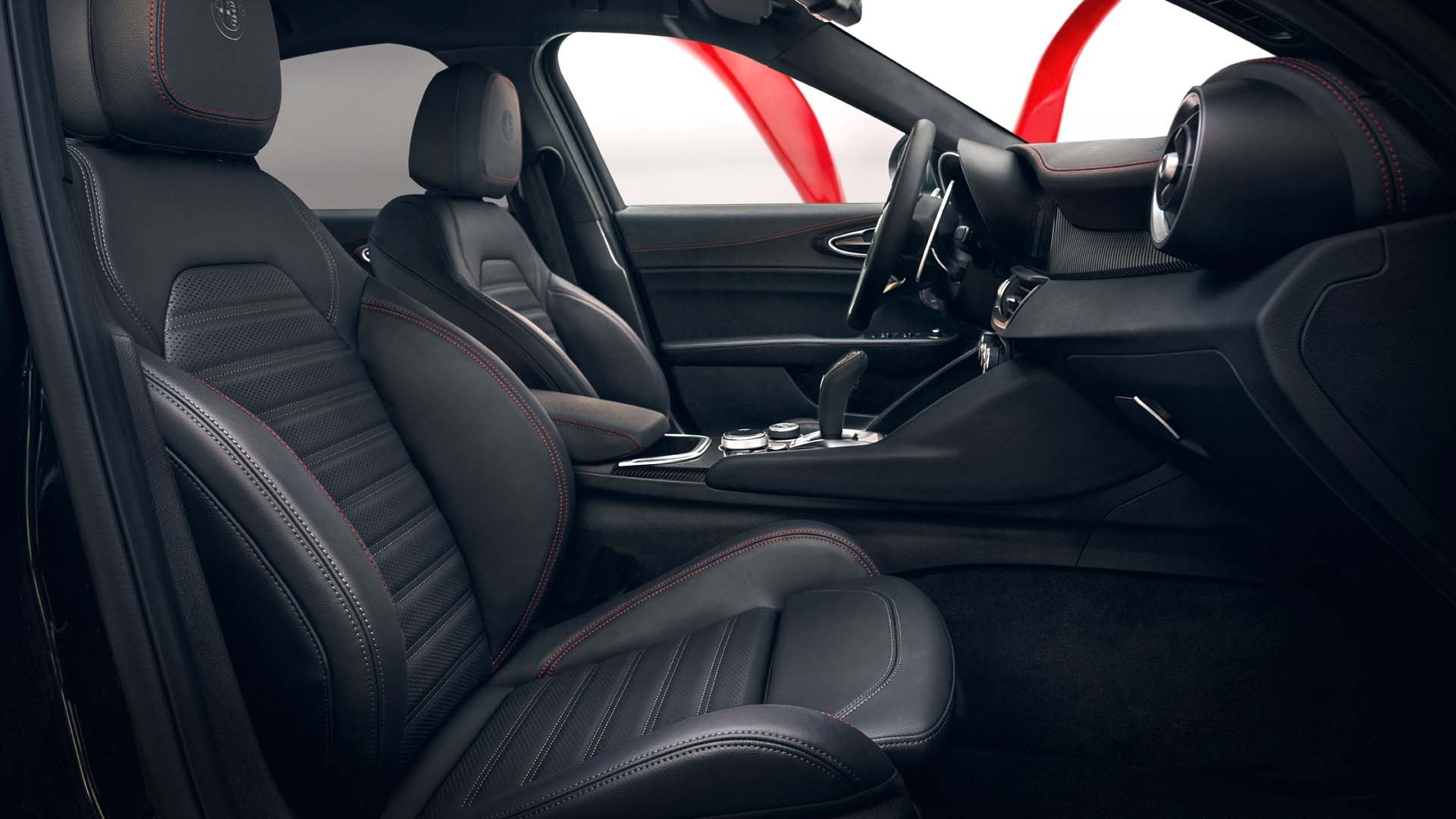 Alfa Romeo Giulia с пакет Performance