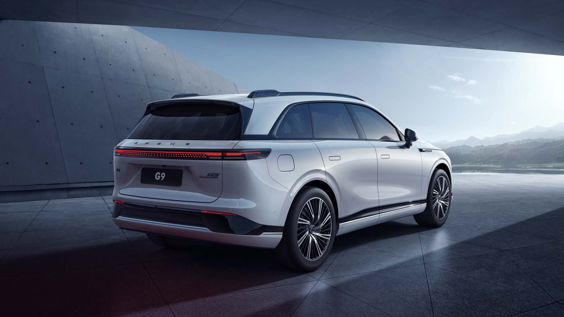 XPENG G9