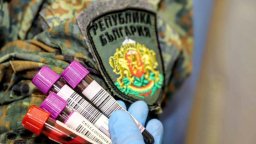 Хиляди военнослужещи даряват кръв за ВМА