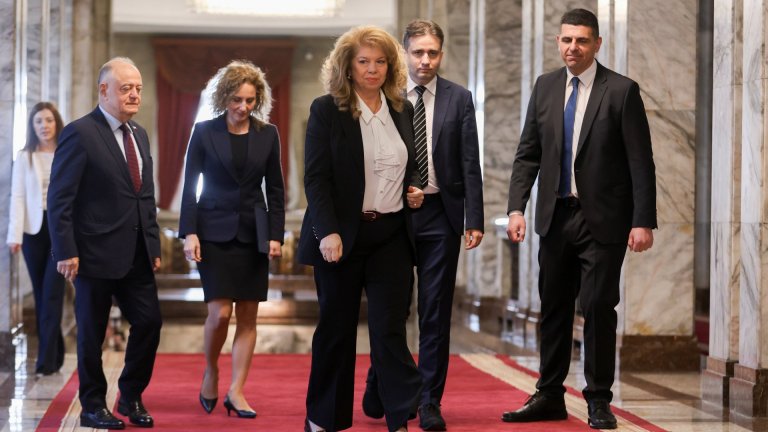 ДБ пред президента: Ще следим новата власт за демонтирането на модела "Борисов-Пеевски"