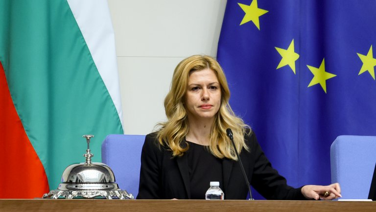 Във Ватикана при папата за 24 май е първото посещение на Михаела Доцова зад граница