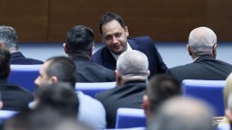 Правната комисия прие единодушно замразяването на депутатските заплати