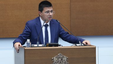 Народното събрание избра нов секретар