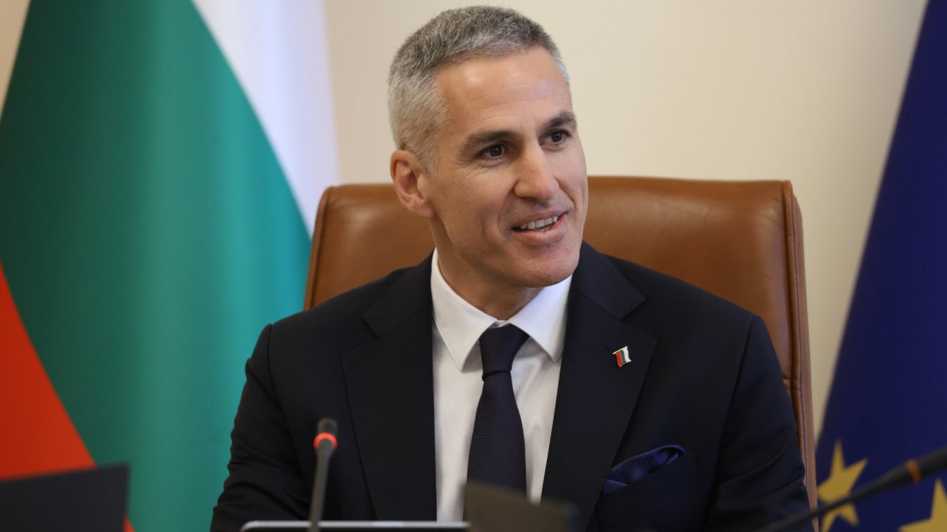 Служебният премиер Гюров с аналогия за кабинета си след парламентарен вот