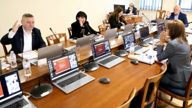 ВСС освободи Сарафов като шеф на НСлС, но той остава в системата и не получава 20 заплати