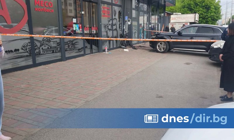 79-годишен шофьор блъсна двама души в столичния квартал „Люлин“