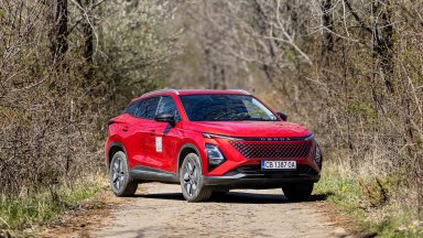 Китайски SUV на достъпна цена променя статуквото в България (тест-драйв)