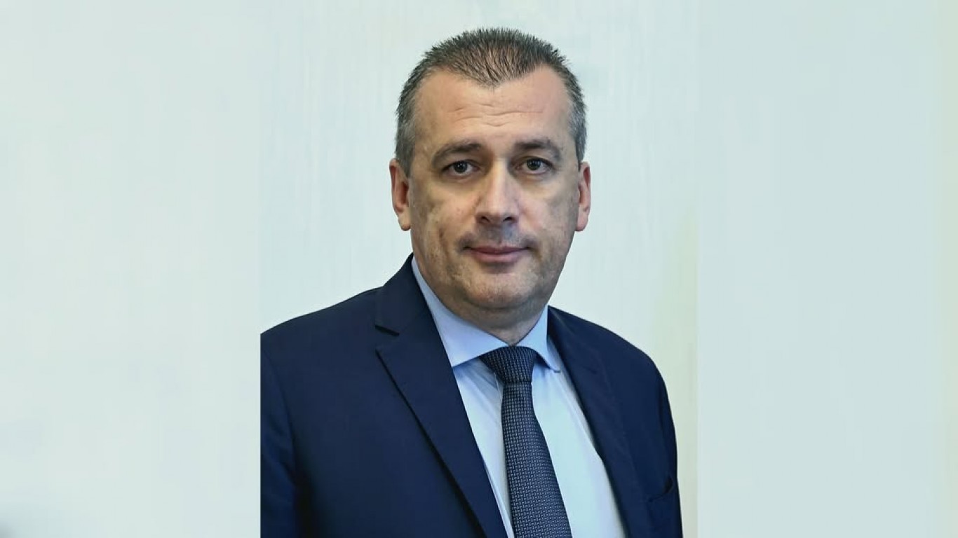 Министерството на транспорта въвежда временни ограничения върху плащанията в държавни дружества