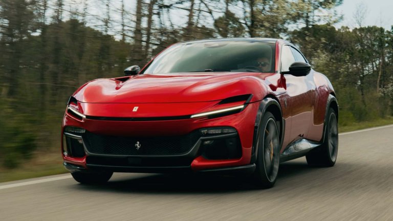 Ferrari Purosangue получи повече динамика за двигателя V12