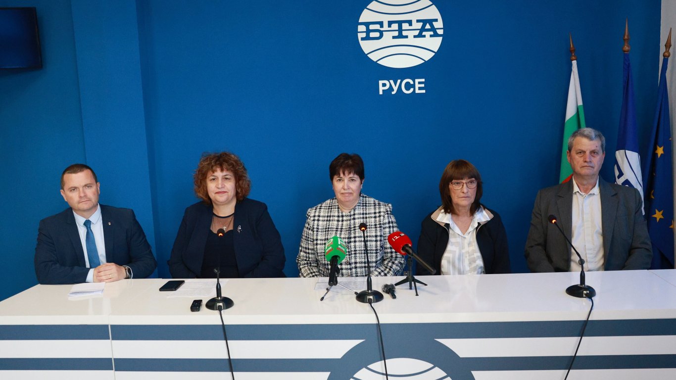 Професионална гимназия по транспорт в Русе с нов патрон от септември
