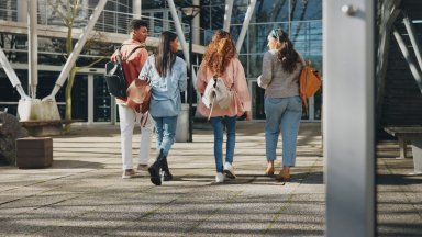 Gen Z и милениалите поставят личното благополучие пред повишение в службата