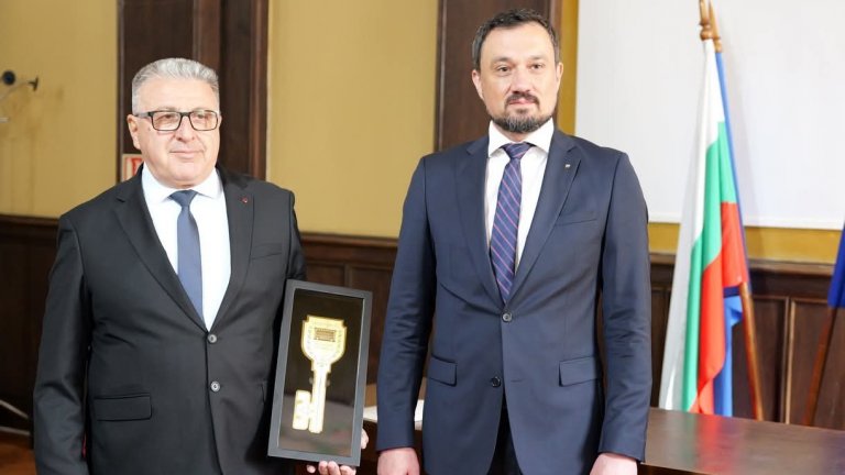 Дико Диков встъпи в длъжност като областен управител на Бургас