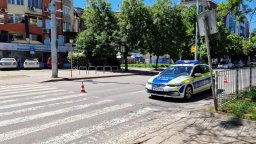 Автобус помете жена на пешеходна пътека в Добрич