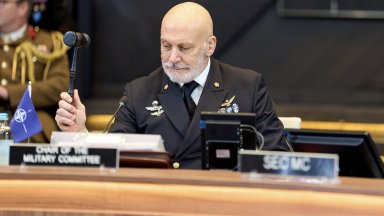 Шефът на Военния комитет на НАТО: Време е за дисциплина и действие 