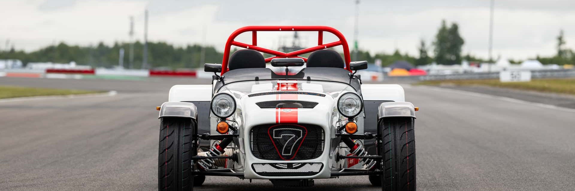 Caterham пуска специално издание на Seven в чест на пистата „Нюрбургринг“