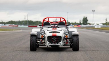 Caterham пуска специално издание на Seven в чест на пистата „Нюрбургринг“