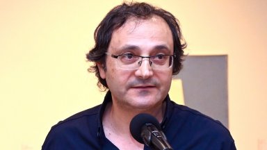 "Под месечината, огромна като тиква" от Боян Йорданов спечели наградата за български роман на годината