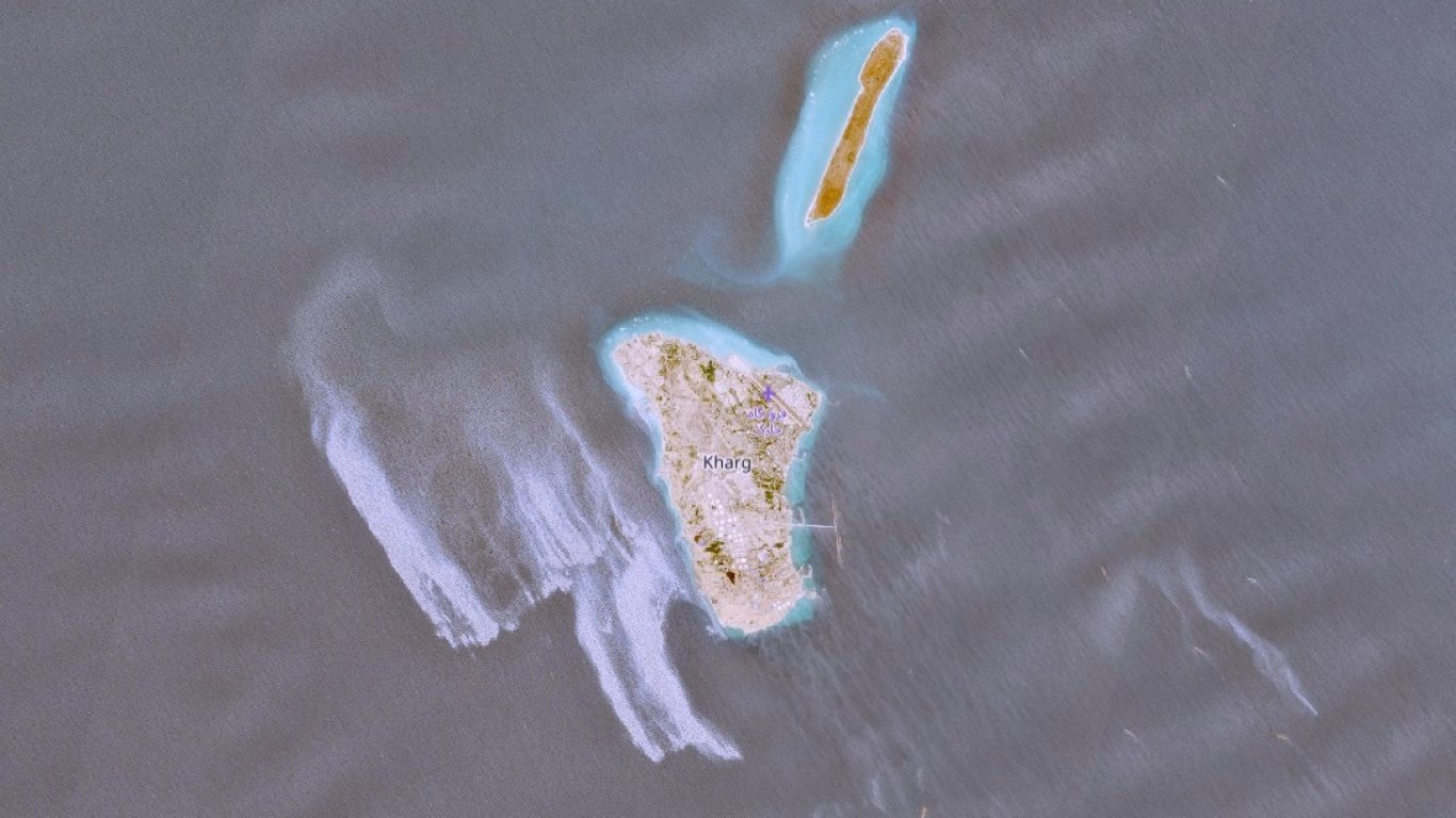 Регистриран петролен разлив в Персийския залив след инцидент в ирански води