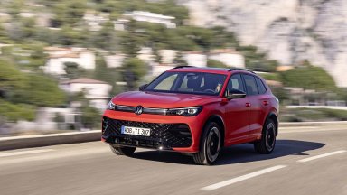 Volkswagen Tiguan eHybrid изминава 100 км на ток и се зарежда за 25 минути