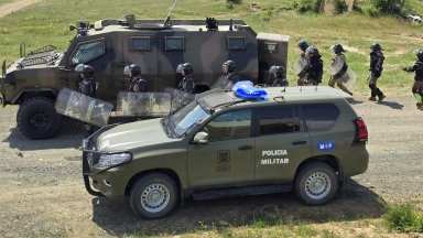 Военни полицаи от 12 страни тренираха контрол на тълпата на полигон "Ново село" (снимки)
