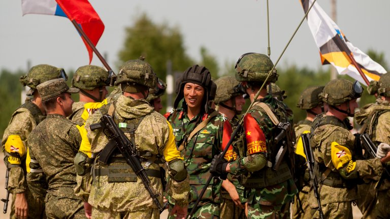 Стотици руски военни, тайно обучени в Китай, воюват в Украйна