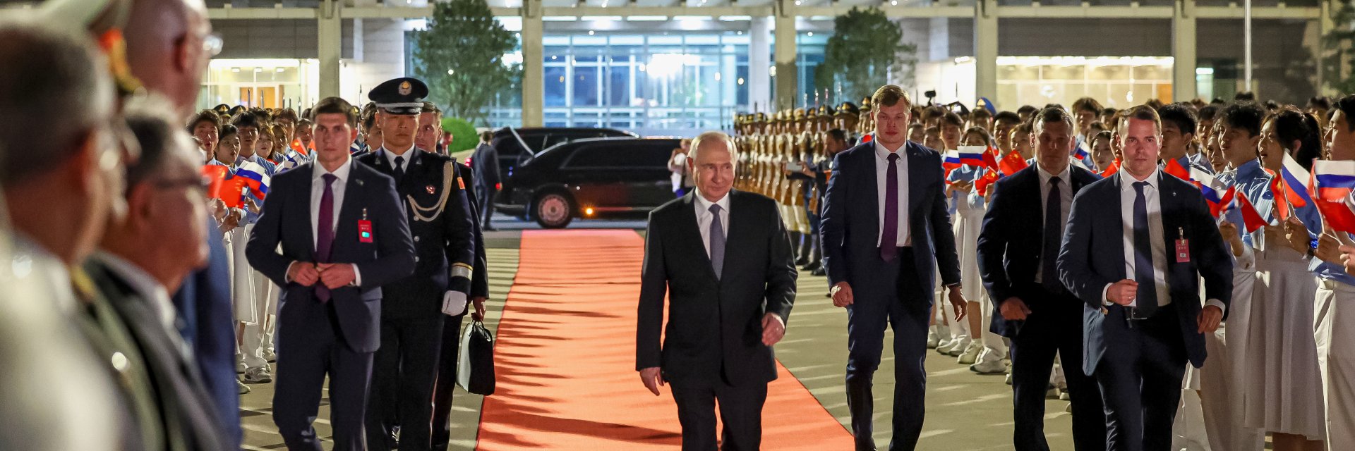 След 11 часа преговори: Путин приключи визитата си в Китай (снимки/видео)