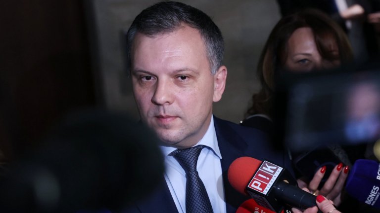 Найденов се надява Сарафов сам да подаде оставка, иска среща с Кьовеши заради Георгиева
