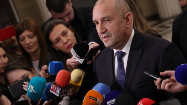 Радев с 3 пъти "не" за купуване на ракети за милиард, рязане на майчинство и намаляване на пенсии