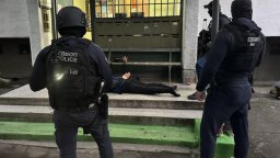 Вижте видео от ареста на прокурорския син в столичния кв. "Свобода" (снимки)