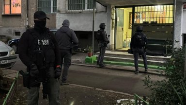 Прокурорският син Васил Михайлов вече е в затвора в София