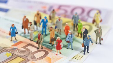 МВФ: Публичният дълг на ЕС може да експлодира, нужни са спешни мерки