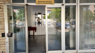 Шофьор прегази лежащ на булевард в центъра на Монтана мъж