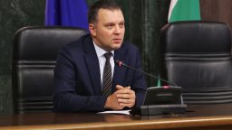 Правосъдният министър проверява как е реабилитиран за работа с деца педофил рецидивист