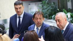 Правителството се "стяга" за Околовръстното шосе и водоснабдяване от яз. "Доспат" в Пловдив