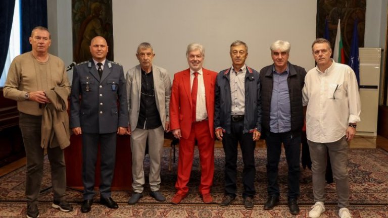 Учредиха Клуб на ветераните на ЦСКА, интересно име е председател