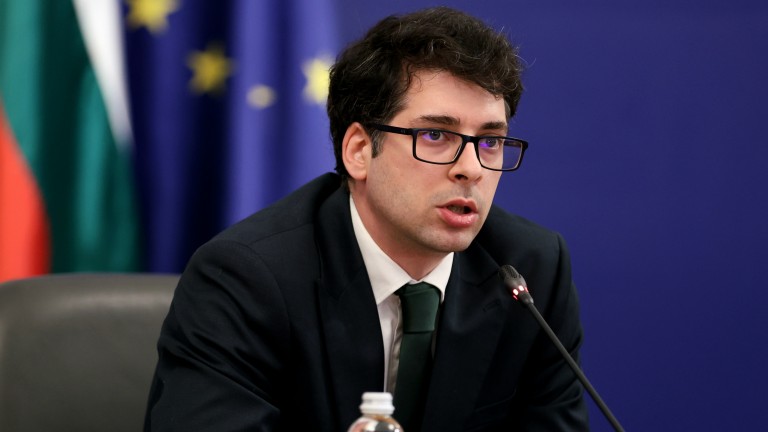 Вицепремиерът Пеканов: Забавени са ключови реформи по ПВУ