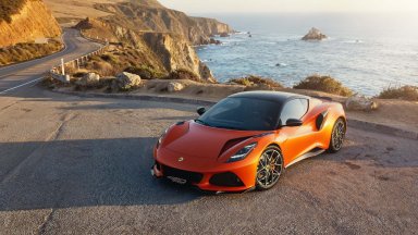 Новият Lotus Emira 420 Sport e по-лек и по-мощен