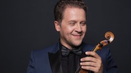 Колекция Stradivarius представя Веско Ешкенази с любими произведения от Менделсон и Сен-Санс