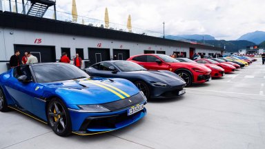 Над 30 автомобила Ferrari се събраха на писта в България