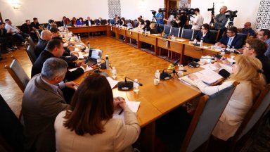 Правната комисия одобри създаването на нова антикорупционна комисия