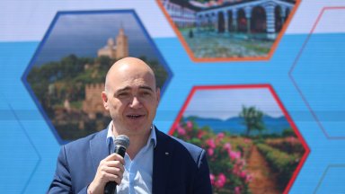 Илин Димитров: България иска да развива туризма си в четири сезона
