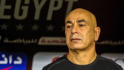 След историческото участие: Селекционерът на Египет получи нов договор