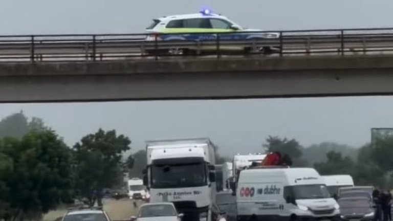 Мъж опита да се самоубие, скачайки от надлез на АМ "Тракия" (видео)