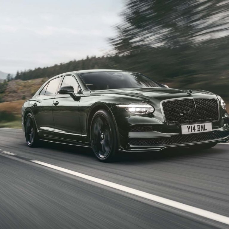 Bentley Flying Spur получи фейслифт с нови фарове
