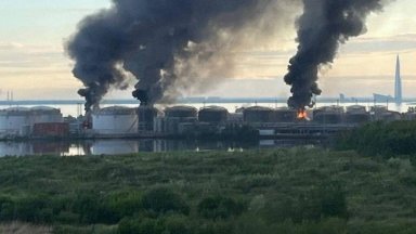 Украински дронове са ударили петролен терминал в Санкт Петербург