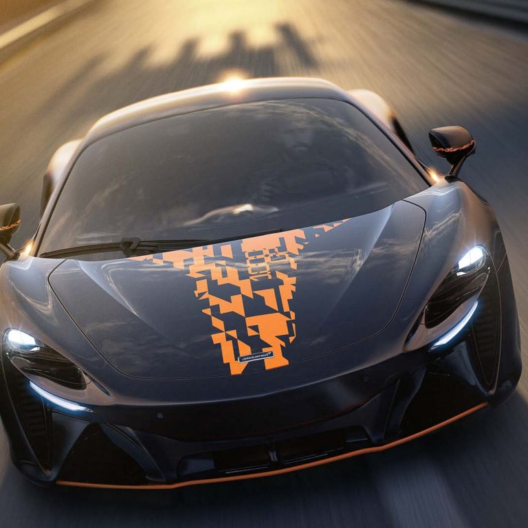 McLaren Artura 1000GP отбелязва 1000-ния старт на отбора във Формула 1