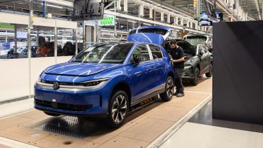 Volkswagen започна производство на достъпни електромобили в Испания