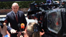 Румен Радев: Изплуваха неплатени фактури за над 2,2 млрд. евро, това е скрит дефицит