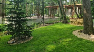 Махнаха ограда около комплекс на "Баба Алино", показа се строеж в напреднала фаза (снимки/видео)